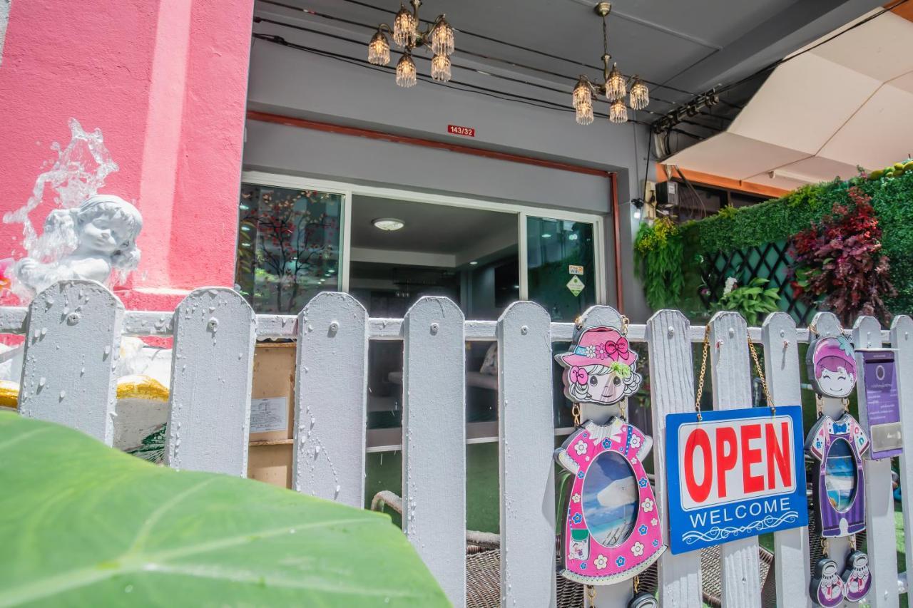 Bed and Breakfast Menulis Coolly House Patong Экстерьер фото